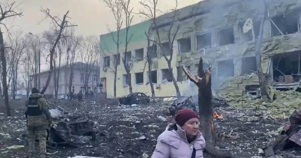 Παγκόσμια κατακραυγή για το βομβαρδισμό μαιευτηρίου-Τι απαντά η Μόσχα