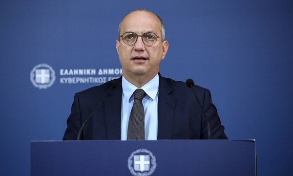 Προ των πυλών οι ανακοινώσεις για την αύξηση κατώτατου μισθού