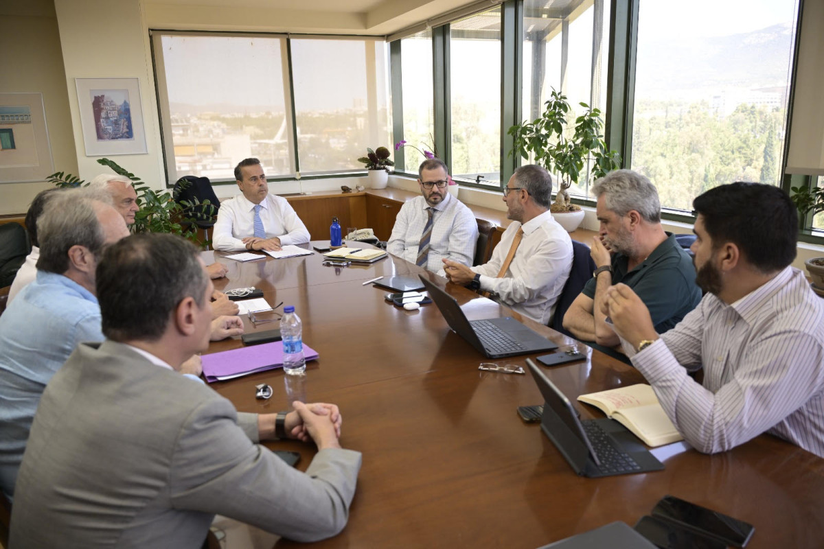 ΥΠΕΝ: Σύσκεψη συντονισμού για την ισορροπία του ηλεκτρικού συστήματος εν όψει υψηλών θερμοκρασιών