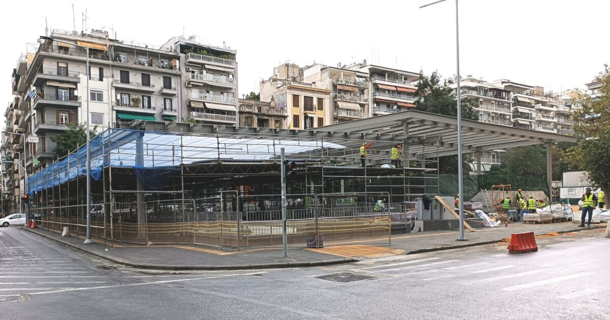 Θεσσαλονίκη: Προληπτική εκκένωση στην πλατεία Μακεδονομάχων λόγω ύποπτης βαλίτσας