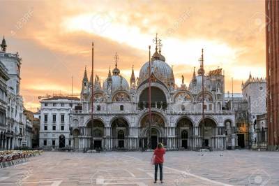 Ιταλία: Επιστροφή στις εκκλησίες με αυστηρά μέτρα προστασίας