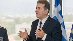Ενίσχυση των συνόρων με 100 νέους συνοριοφύλακες ανακοίνωσε ο Χρυσοχοΐδης