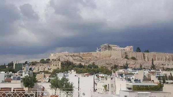 Αναστολή νέων οικοδομικών αδειών για Μακρυγιάννη-Κουκάκι ως το Δεκέμβριο