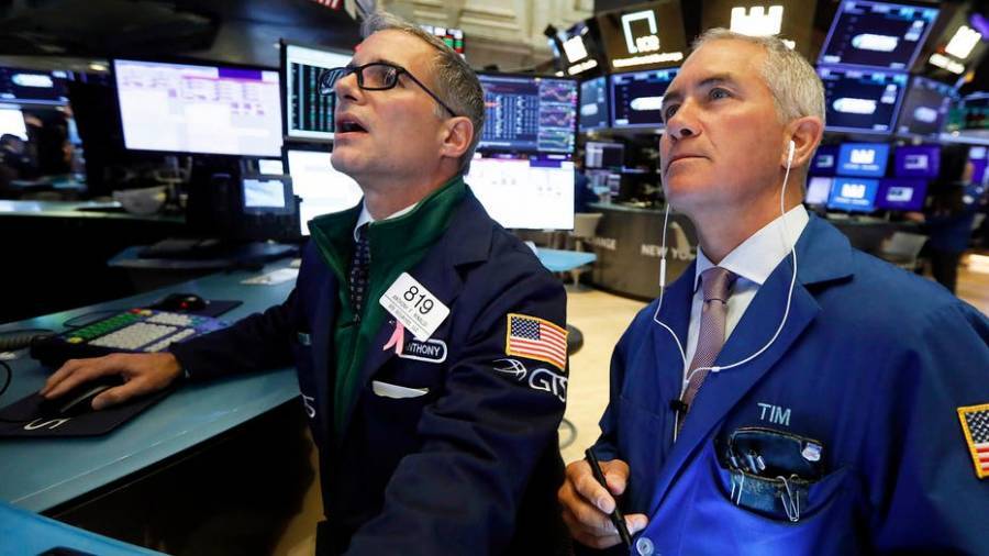 Η Wall Street υποδέχθηκε θετικά τον επαναδιορισμό του Πάουελ
