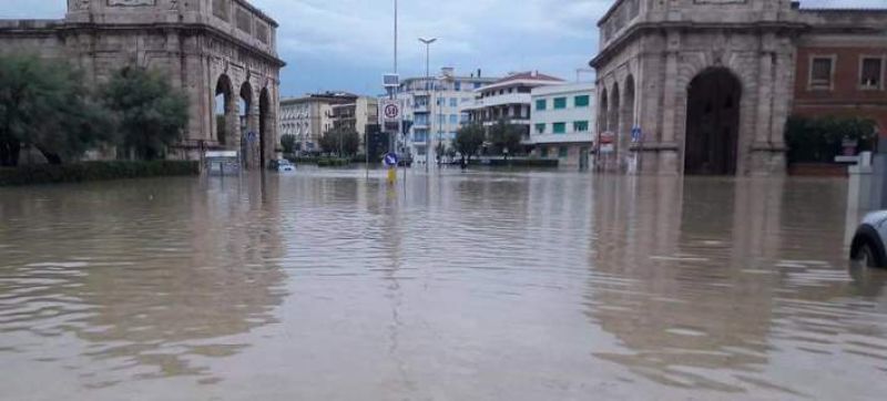 Ιταλία: Έξι νεκροί και δύο αγνοούμενοι από κύμα κακοκαιρίας