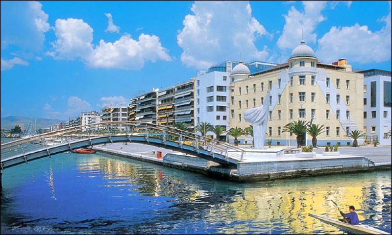 "Έργο πνοής" η σύνδεση του λιμανιού Βόλου με το σιδηροδρομικό δίκτυο