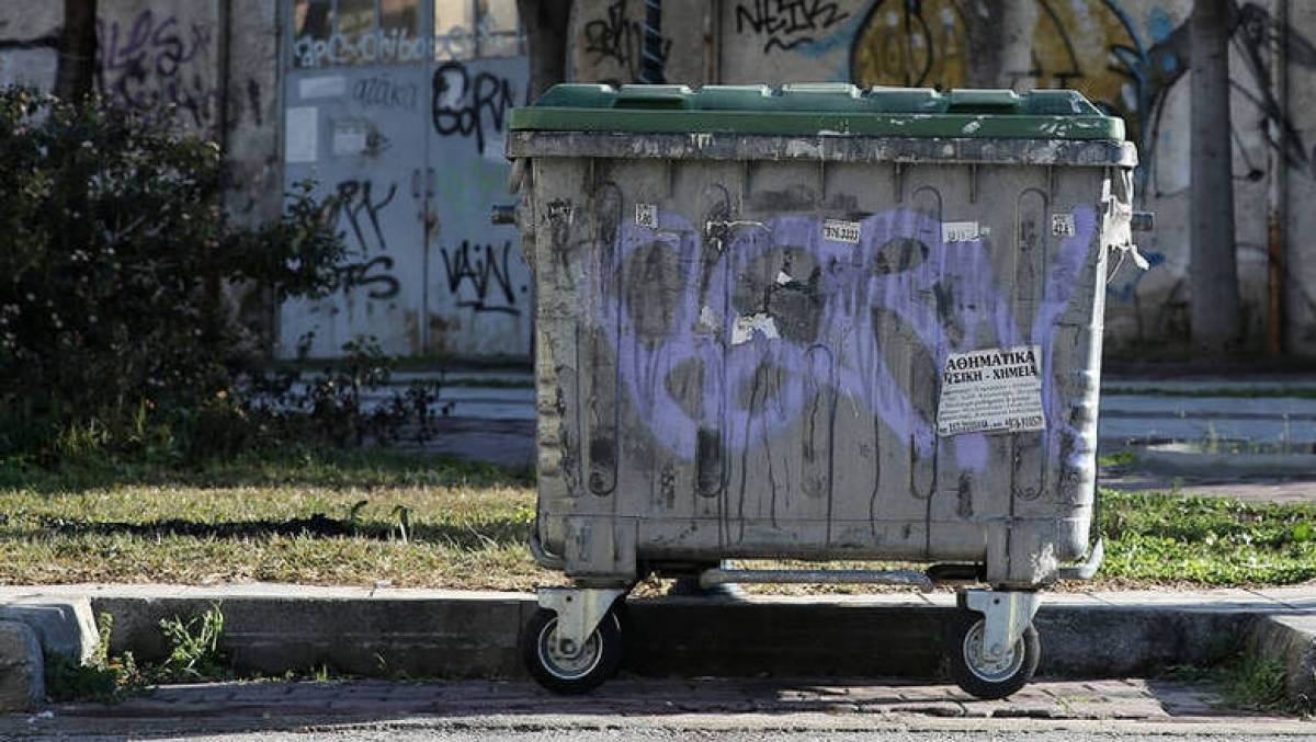 Καλαμάτα: Προφυλακιστέα η 24χρονη που πέταξε μωρό σε κάδο