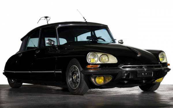 "Θεά" ή "βάτραχος", η Citroen DS έσωσε κάποτε τη Γαλλία