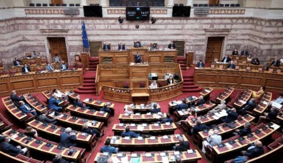 Βουλή: Πέρασε με 158 ψήφους της ΝΔ το πτωχευτικό νομοσχέδιο