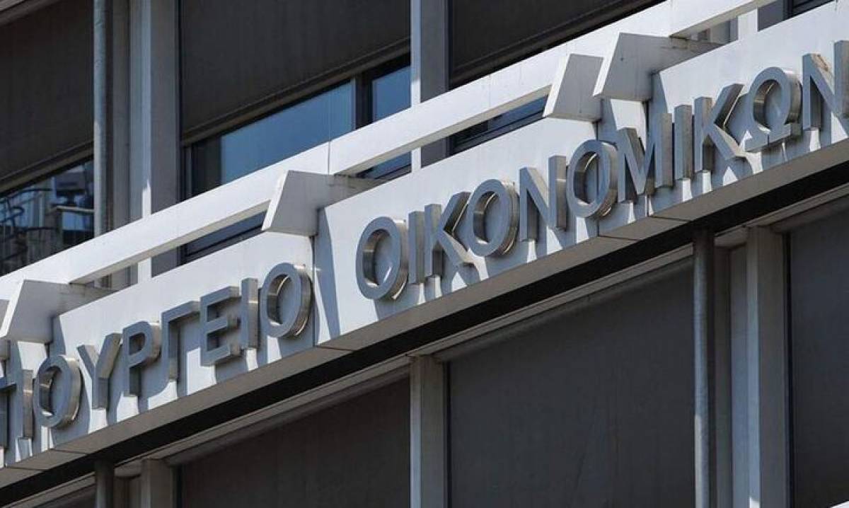 Παρατείνεται η απαλλαγή αγροτών και αλιέων από το τέλος επιτηδεύματος