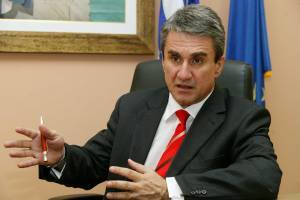 Διεκδικεί και επίσημα την ηγεσία του ΚΙΝΑΛ ο Ανδρέας Λοβέρδος