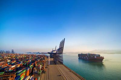 Οι αγορές πλοίων μεταφοράς εμπορευματοκιβωτίων σε επίπεδα ρεκόρ