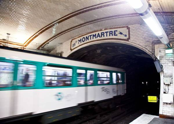 «Παραλύει» το Παρίσι από την απεργία των μέσων μεταφοράς