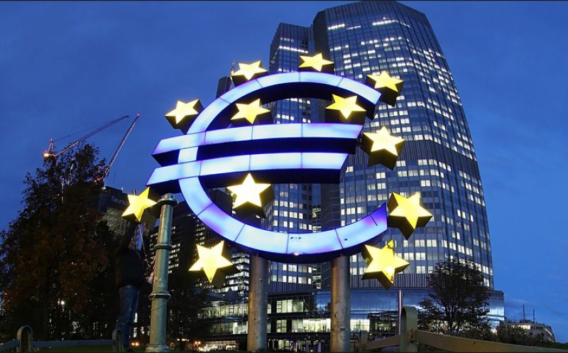 ΕΚΤ: "Κρατάει στη ζωή" τις ελληνικές τράπεζες