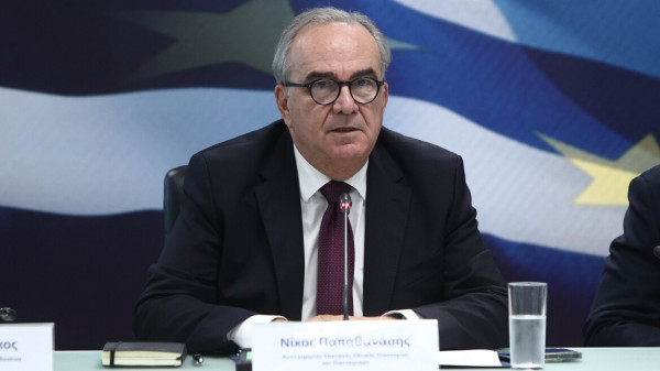 Παπαθανάσης: Υπερκάλυψη των διαθέσιμων πόρων για την ενίσχυση της επιχειρηματικότητας