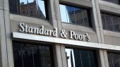 Standard & Poors: Υποβάθμιση για 15 ευρωπαϊκές τράπεζες