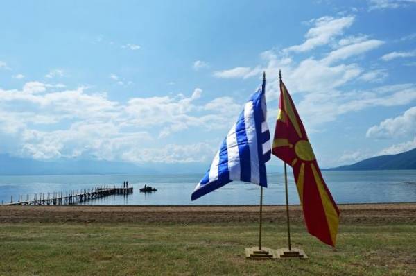 Περισσότεροι από 140 επιχειρηματίες θα συνοδεύσουν τον πρωθυπουργό στα Σκόπια