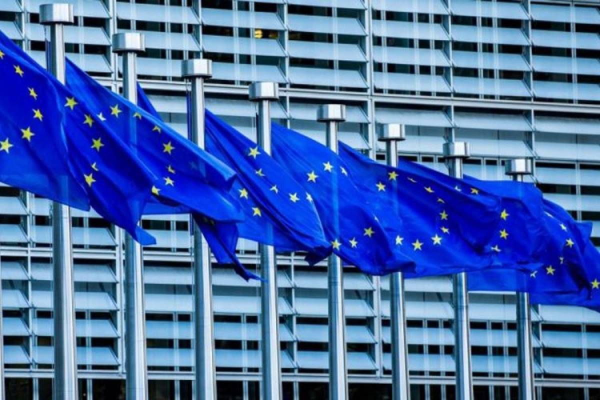 Επεκτείνεται κατά έξι μήνες η ενισχυμένη εποπτεία για την Ελλάδα