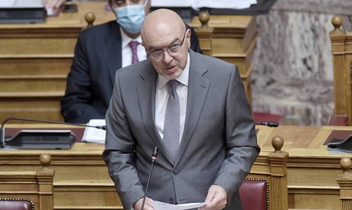 Φραγκογιάννης: Εκσυγχρονίζουμε τις υπηρεσίες της οικονομικής διπλωματίας