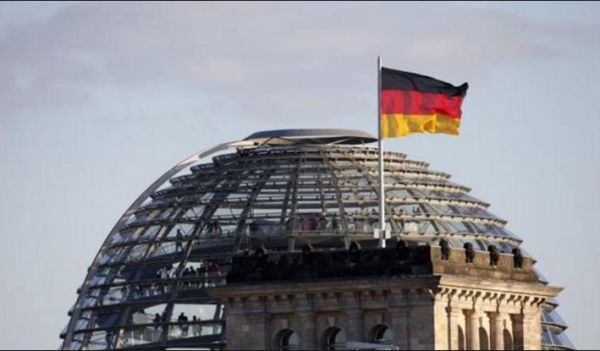 Βερολίνο: Τεχνικά υπάρχει δυνατότητα για 30ετή επέκταση του χρέους