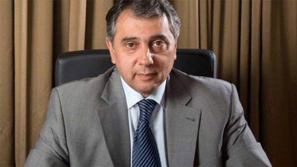 Επικροτεί ο ΕΒΕΠ την αύξηση του κατώτατου μισθού