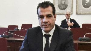 Πλεύρης: Αισχρό ψεύδος τα περί θεραπειών επί πληρωμή στο ογκολογικό