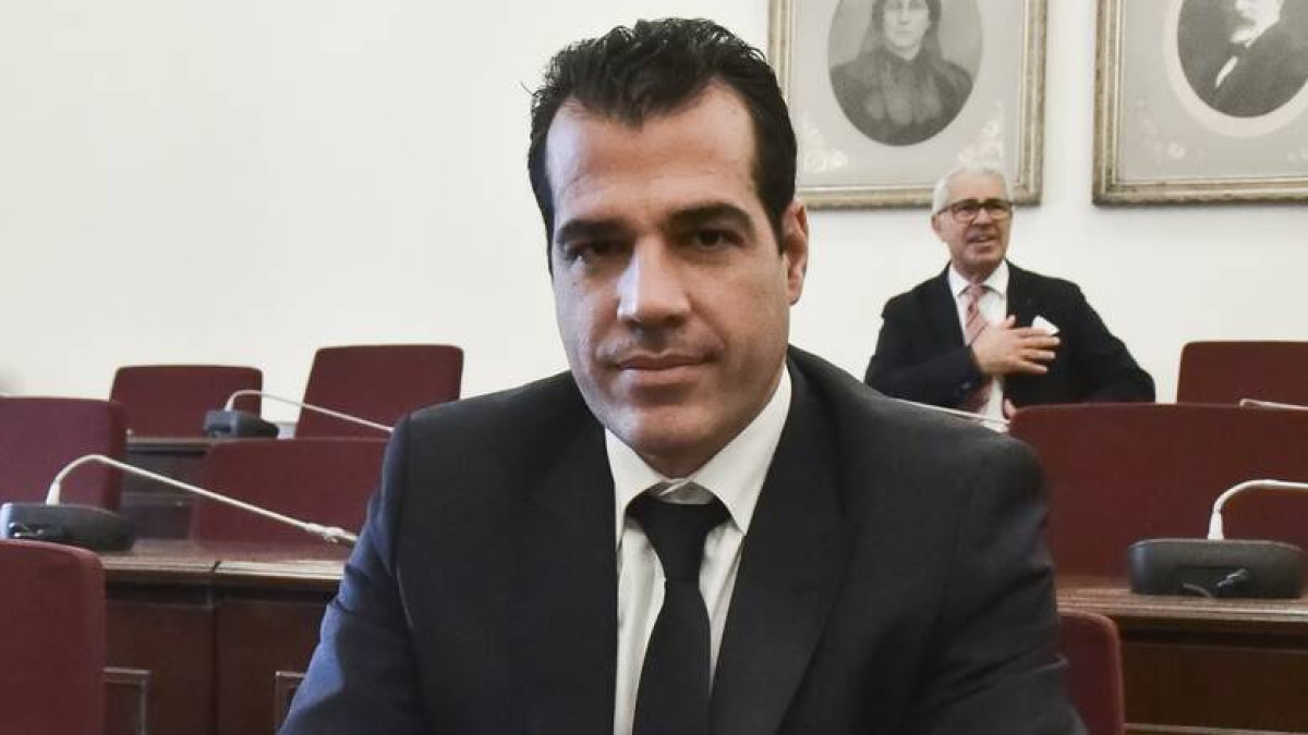 Πλεύρης: Αισχρό ψεύδος τα περί θεραπειών επί πληρωμή στο ογκολογικό