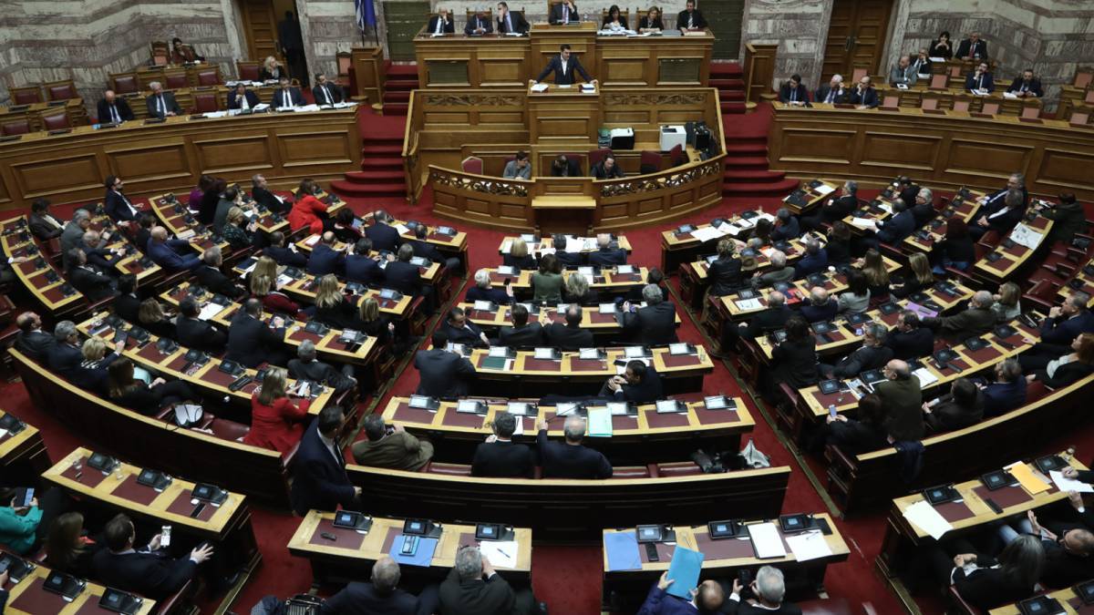 Αιτήματα ΣΥΡΙΖΑ-ΚΚΕ για ονομαστική ψηφοφορία για το νέο σχολείο