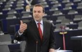 "Βόμβα" Βέμπερ: Να βγει η Ελλάδα από τη Σένγκεν