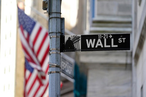 Ισχυρό profit taking στη Wall Street εν αναμονή της Fed