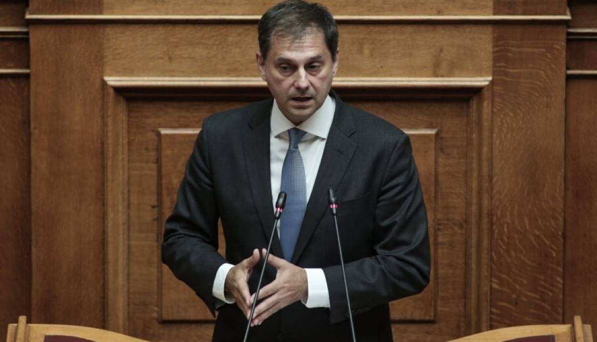 Θεοχάρης: Έρχονται βελτιώσεις στα υγειονομικά πρωτόκολλα