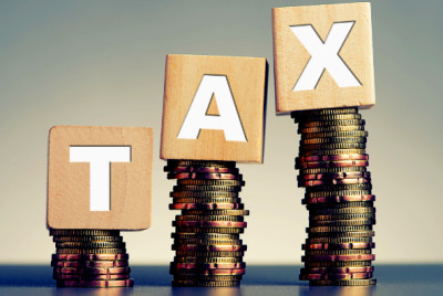 Προϋπολογισμός 2024: «Σταθερή αξία» οι φόροι, ύψους 63 δισ. ευρώ