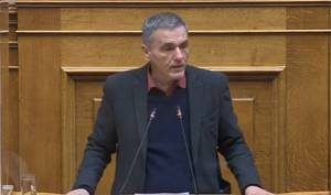 Ο Τσακαλώτος προτείνει στον Μητσοτάκη... να αλλάξει αστρολόγους!