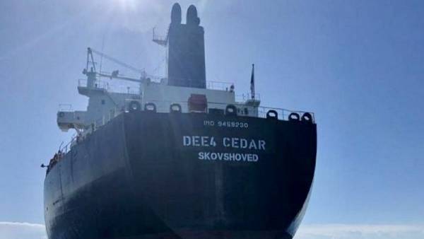 Η δανική Dee4 Capital πούλησε δύο δεξαμενόπλοια