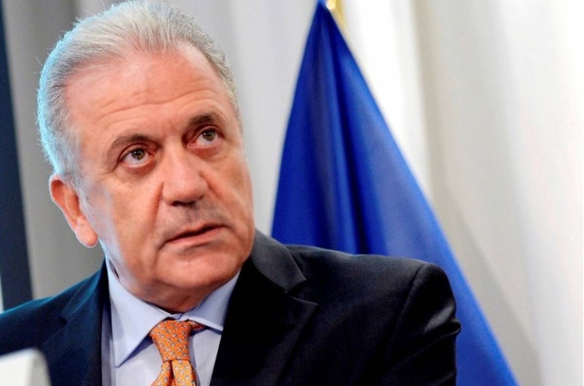 Αβραμόπουλος για Novartis: Να ανακληθεί άμεσα η προστασία μαρτύρων