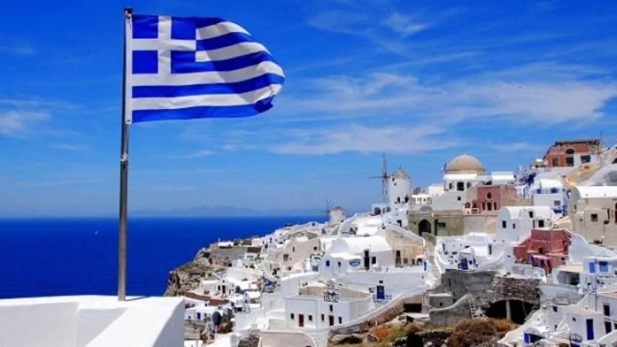Στα €24 δισ. η συμβολή του τουρισμού στο ΑΕΠ