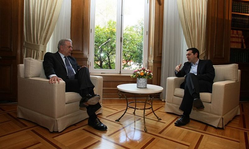 Με μεταναστευτικό &amp; διαπραγμάτευση ασχολήθηκαν Τσίπρας- Αβραμόπουλος