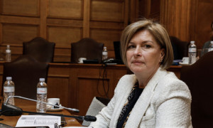 Γκάγκα: Να αυξήσουμε τις ώρες που λειτουργούν τα δημόσια νοσοκομεία