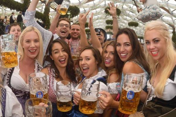 Oktoberfest: Γιορτή μπύρας με τζίρο 1,2 δισ. ευρώ