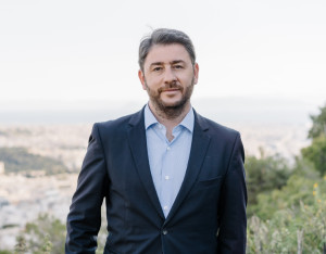 Ανδρουλάκης: Ανίκανη να προστατεύσει τους πολίτες η κυβέρνηση-Απάντηση στην κάλπη