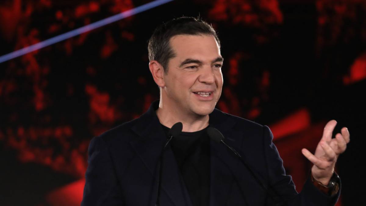 Τσίπρας: Ο Μητσοτάκης βλέπει τη νεολαία ως στρατηγικό του εχθρό