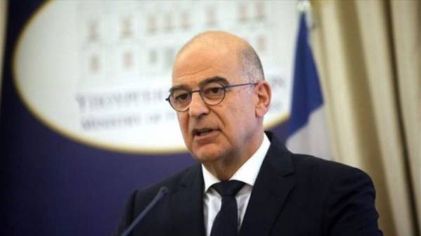 Στην Κύπρο ο Δένδιας-Συναντήσεις με Αναστασιάδη, Χριστοδουλίδη ενόψει Συνόδου Κορυφής
