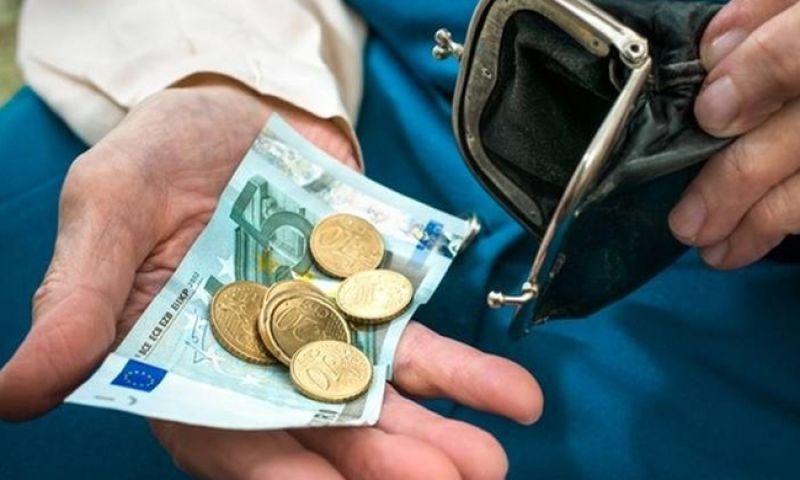 Τέλος το ΕΚΑΣ από το 2018 για 140.000 δικαιούχους