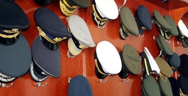Τι προβλέπει η απόφαση για τη χορήγηση της ενίσχυσης στους ένστολους- Οι δικαιούχοι και ο τρόπος υπολογισμού