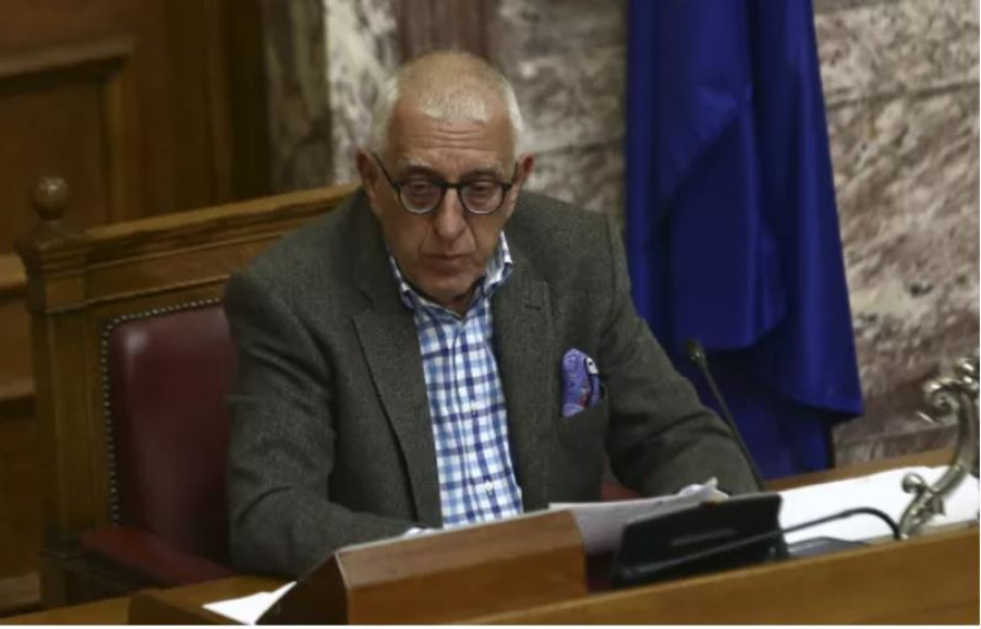 Κακλαμάνης: Καταδικάζει την την επίθεση στο πολιτικό γραφείο του βουλευτή Καπετάνου
