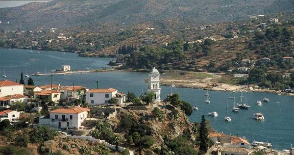 Το πρωί της Τετάρτης η αποκατάσταση της ηλεκτροδότησης στον Πόρο