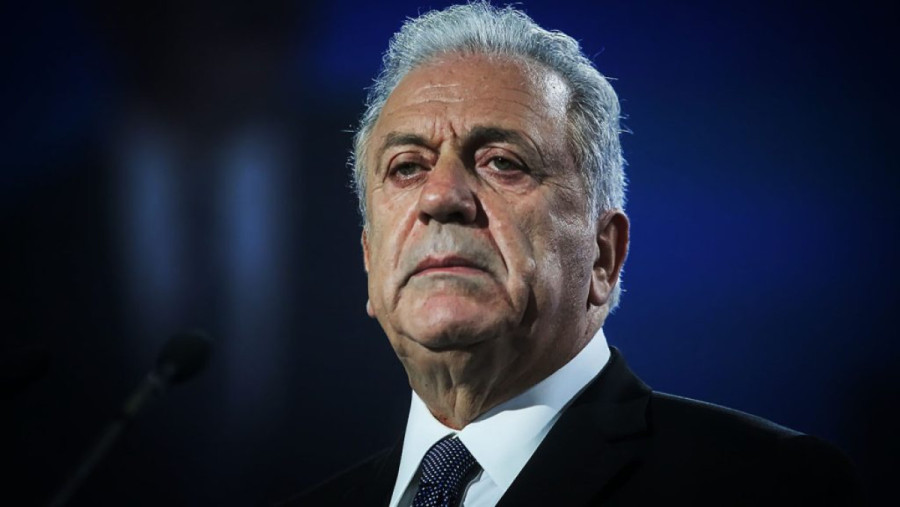 Βουλή: Ομόφωνη η άρση ασυλίας του Δημήτρη Αβραμόπουλου