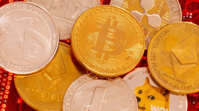 Έχασε το όριο των $27.000 το Bitcoin-Απώλειες για τα κρυπτονομίσματα
