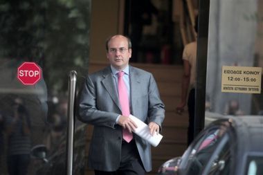 ΝΔ: Ιδιωτικοποίηση ΑΔΜΗΕ και στρατηγικός επενδυτής για τη ΔΕΗ