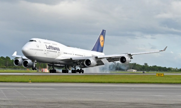 Απεργία στη Lufthansa: Σχεδόν 800 πτήσεις ακυρώθηκαν λόγω κινητοποιήσεων πιλότων και αεροσυνοδών